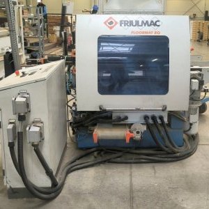 foto piła automat format FRIULMAC Floormat EQ listwy podłogi profile drzewo
