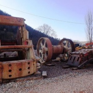 foto szczęk 145t rozdrabniacz 405-860t/h zdemontowane!