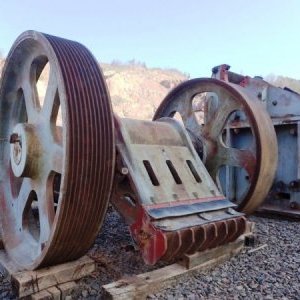 foto szczęk 145t rozdrabniacz 405-860t/h zdemontowane!