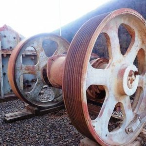 foto szczęk 145t rozdrabniacz 405-860t/h zdemontowane!