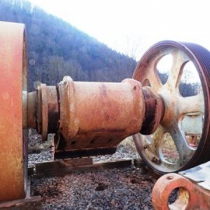 foto szczęk 145t rozdrabniacz 405-860t/h zdemontowane!