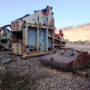 foto szczęk 145t rozdrabniacz 405-860t/h zdemontowane!