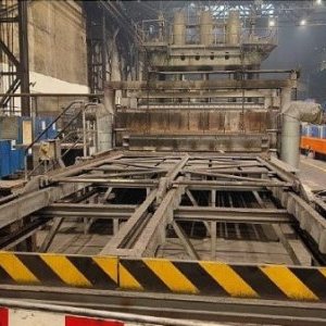 foto 34t piec gaz komorowa 1.000kW 35.7MJ/m3 2.4t/h 90kPa 3.5x3.2m przemysł inżynieria