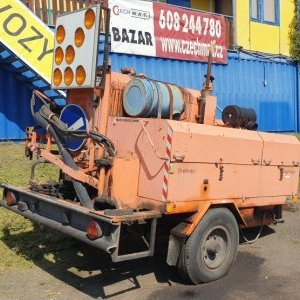 foto niekompletna przyczepa asfaltowa Patchmatic