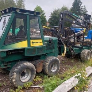 foto 5.45t laduje 4.5t/5m3 forwarder łańcuchy+pasi 8x8 las 9.95t ENTRACON Delaware