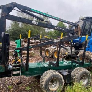 foto 5.45t laduje 4.5t/5m3 forwarder łańcuchy+pasi 8x8 las 9.95t ENTRACON Delaware