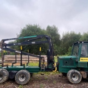 foto 5.45t laduje 4.5t/5m3 forwarder łańcuchy+pasi 8x8 las 9.95t ENTRACON Delaware