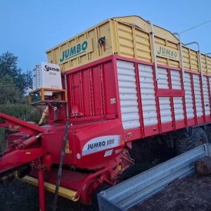 foto 46.5m3 karmienie agro pryczepa tandem Pöttinger Jumbo 8000