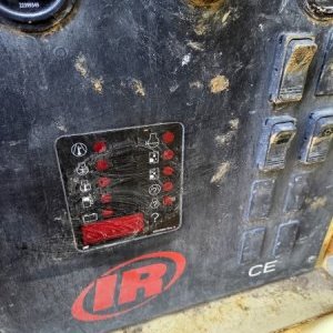 foto 19bar kompresor Ingersoll-Rand 17/235 C43 stacionar CAT silnik