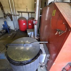 foto 110kW Kociol biomase Gemos KWH urzadzenie grzewcze zrebki trociny masa kotłownia