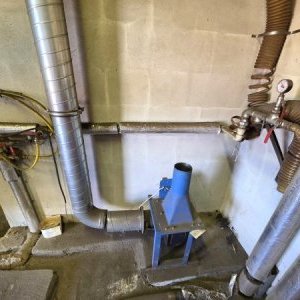 foto 110kW Kociol biomase Gemos KWH urzadzenie grzewcze zrebki trociny masa kotłownia